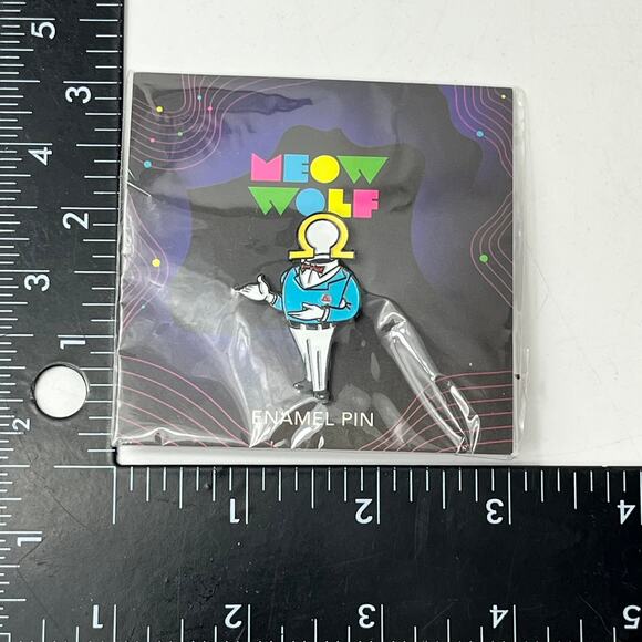 Meow Wolf Omega Mart Souvenir Pin Las Vegas Limited Edition VIP Sealed New Art - Picture 3 of 3